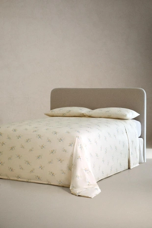 Купить Zara Покрывало с букетом цветов из сатина