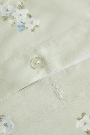 Покрывало из сатина с диким цветочным узором- Заказать в России