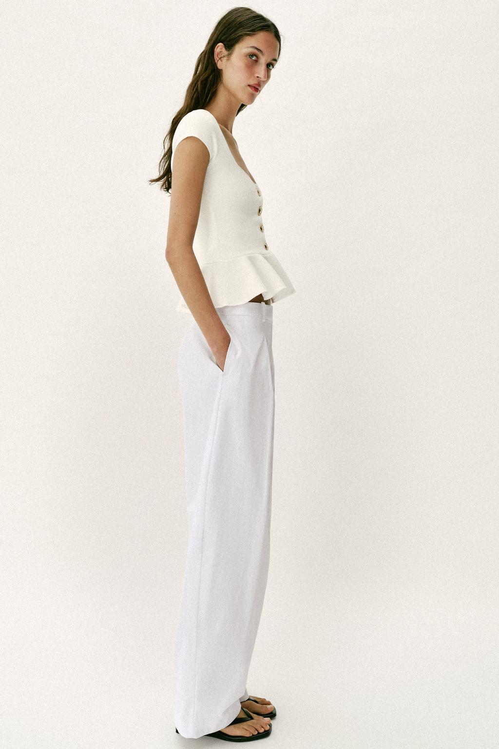 ТОП С БАСКОЙ И ПУГОВИЦАМИ