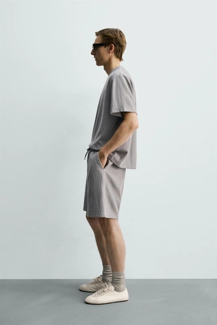 Шорты-джоггеры из рельефной ткани