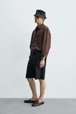 Шорты Relaxed Fit с боковыми складками- Заказать в России