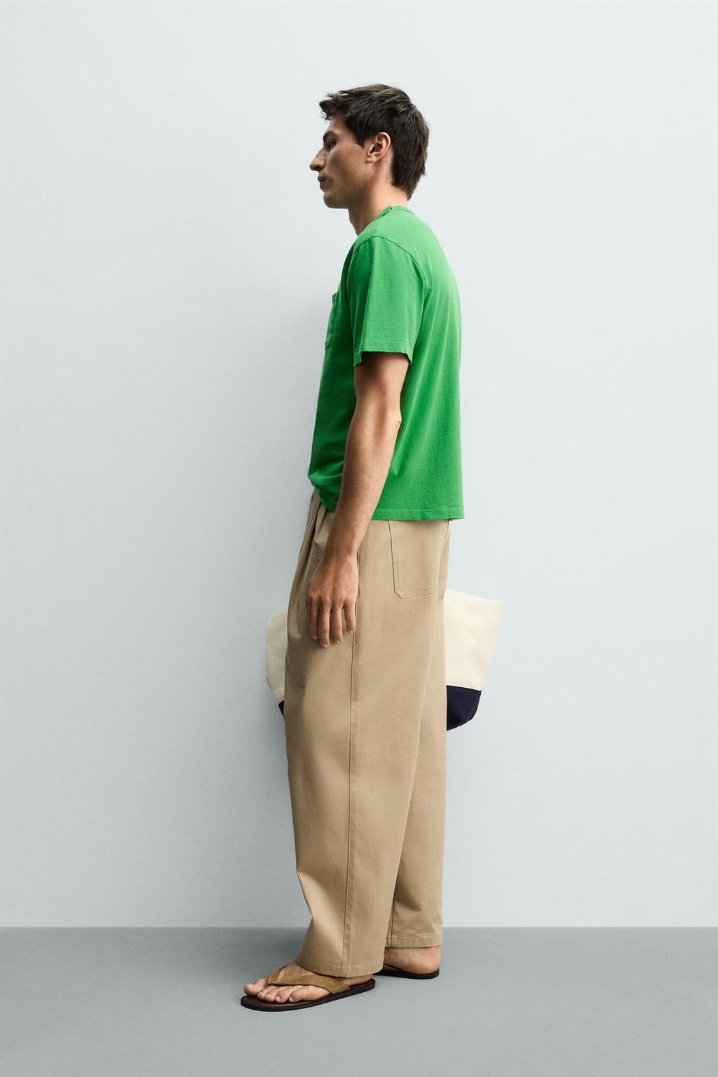 ФУТБОЛКА СВОБОДНОГО КРОЯ С КАРМАНОМ