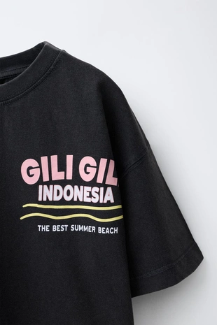 Футболка с эффектом потертости и надписью- Заказать в России