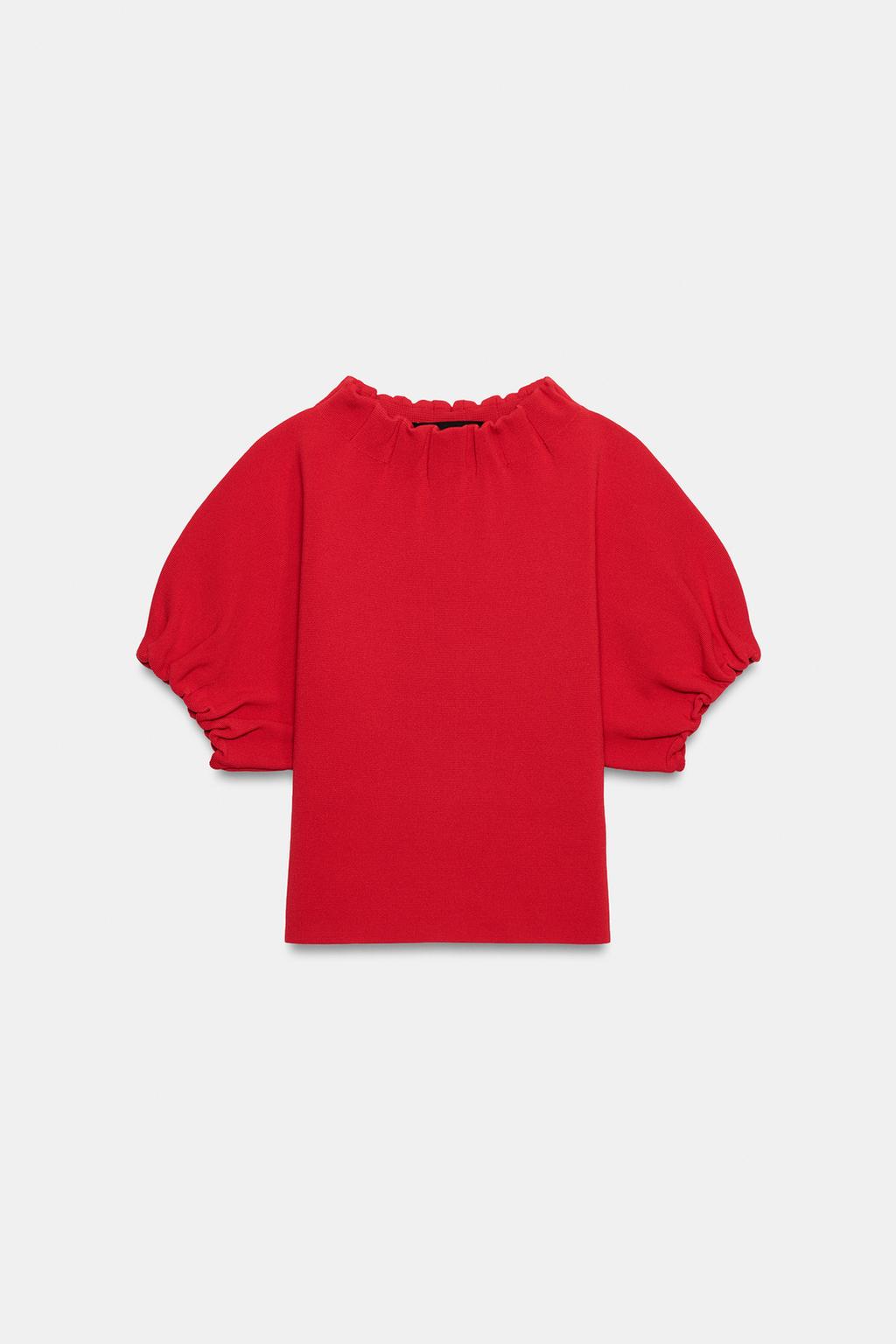 ТРИКОТАЖНЫЙ ТОП СО СБОРКАМИ