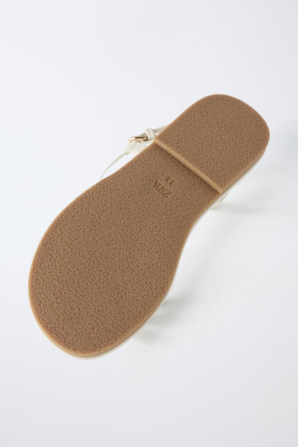 БОСОНОЖКИ С РЕМЕШКАМИ