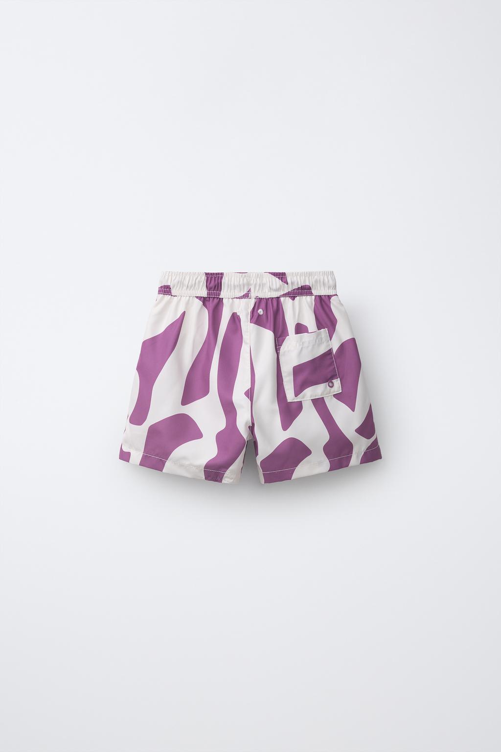 ПЛАВКИ-БЕРМУДЫ С ГЕОМЕТРИЧЕСКИМ ПРИНТОМ (6–14 ЛЕТ)