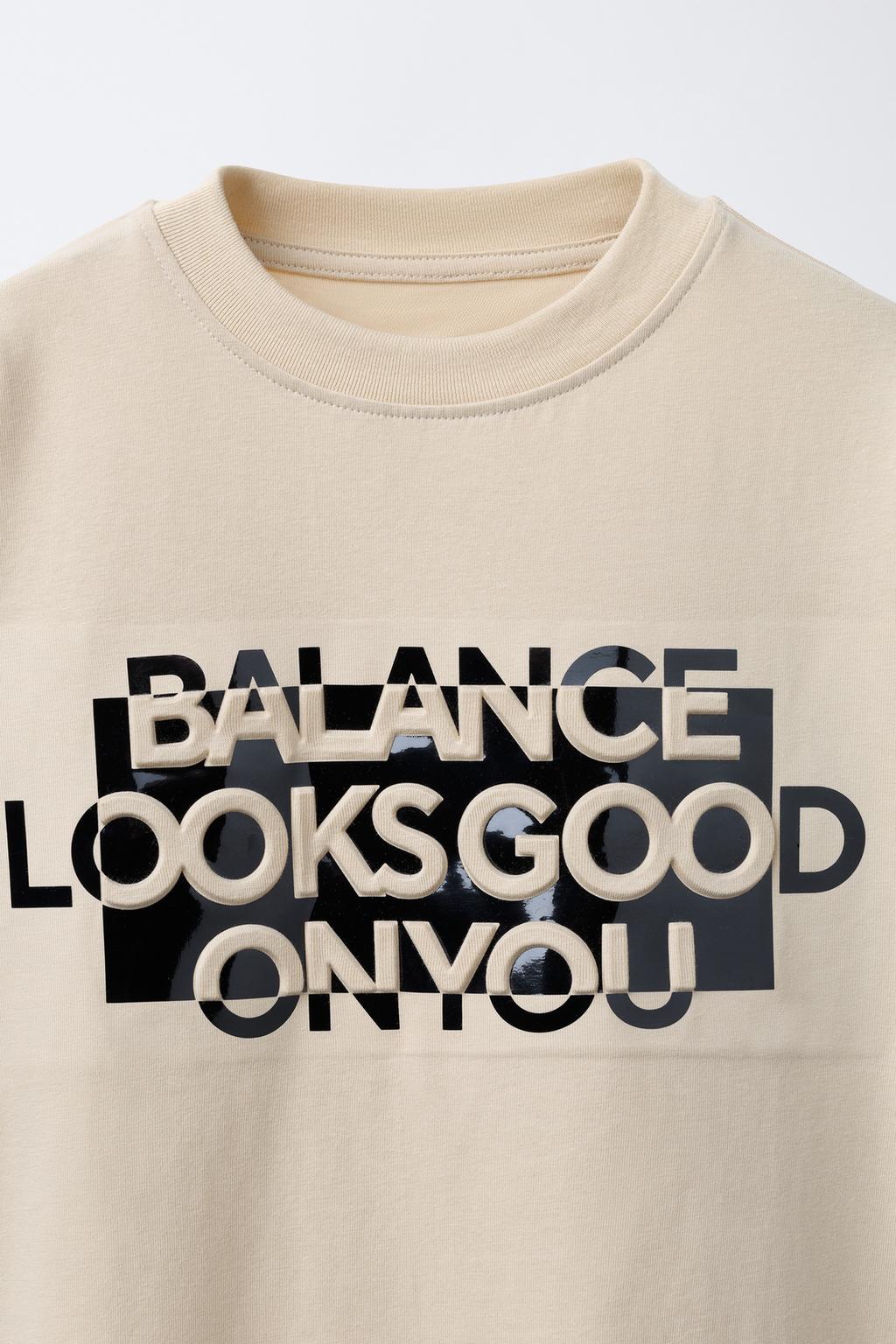 ФУТБОЛКА С РЕЛЬЕФНОЙ НАДПИСЬЮ