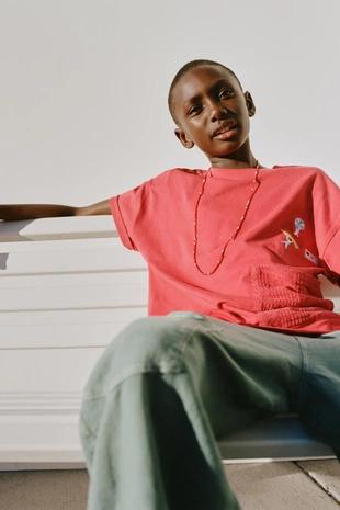 Футболка с карманом из кружева кроше- Заказать в России