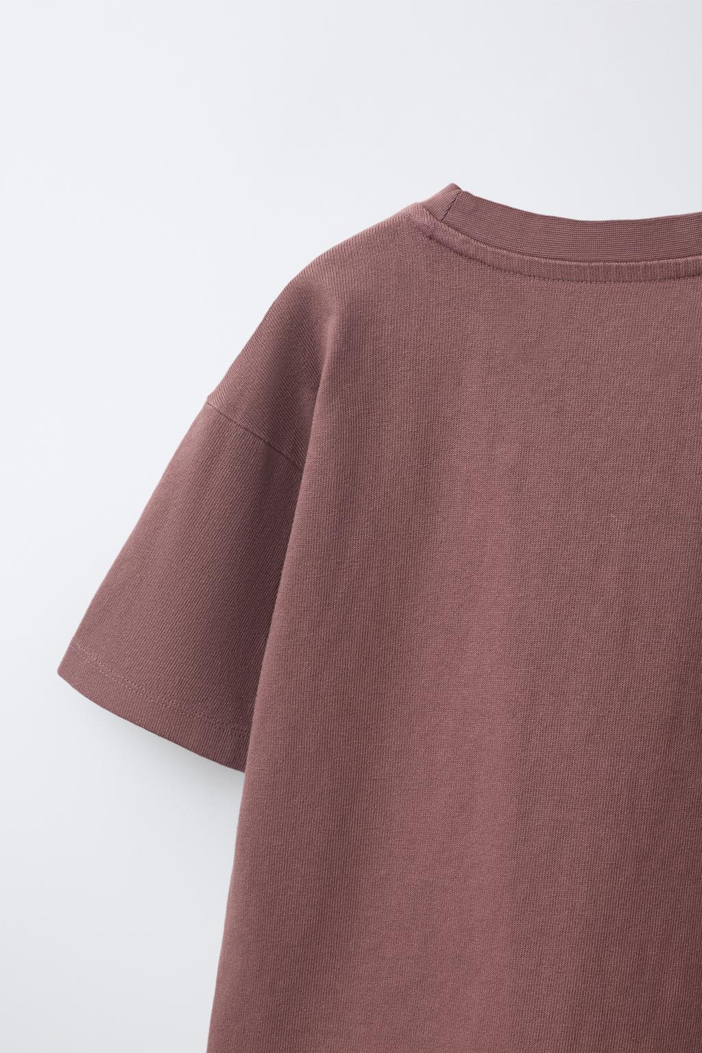 КОМПЛЕКТ ИЗ ФУТБОЛКИ И ШОРТОВ, ОКРАШЕННЫХ В ГОТОВОМ ВИДЕ