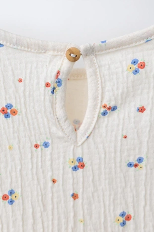 Футболка с цветочным принтом- Заказать в России