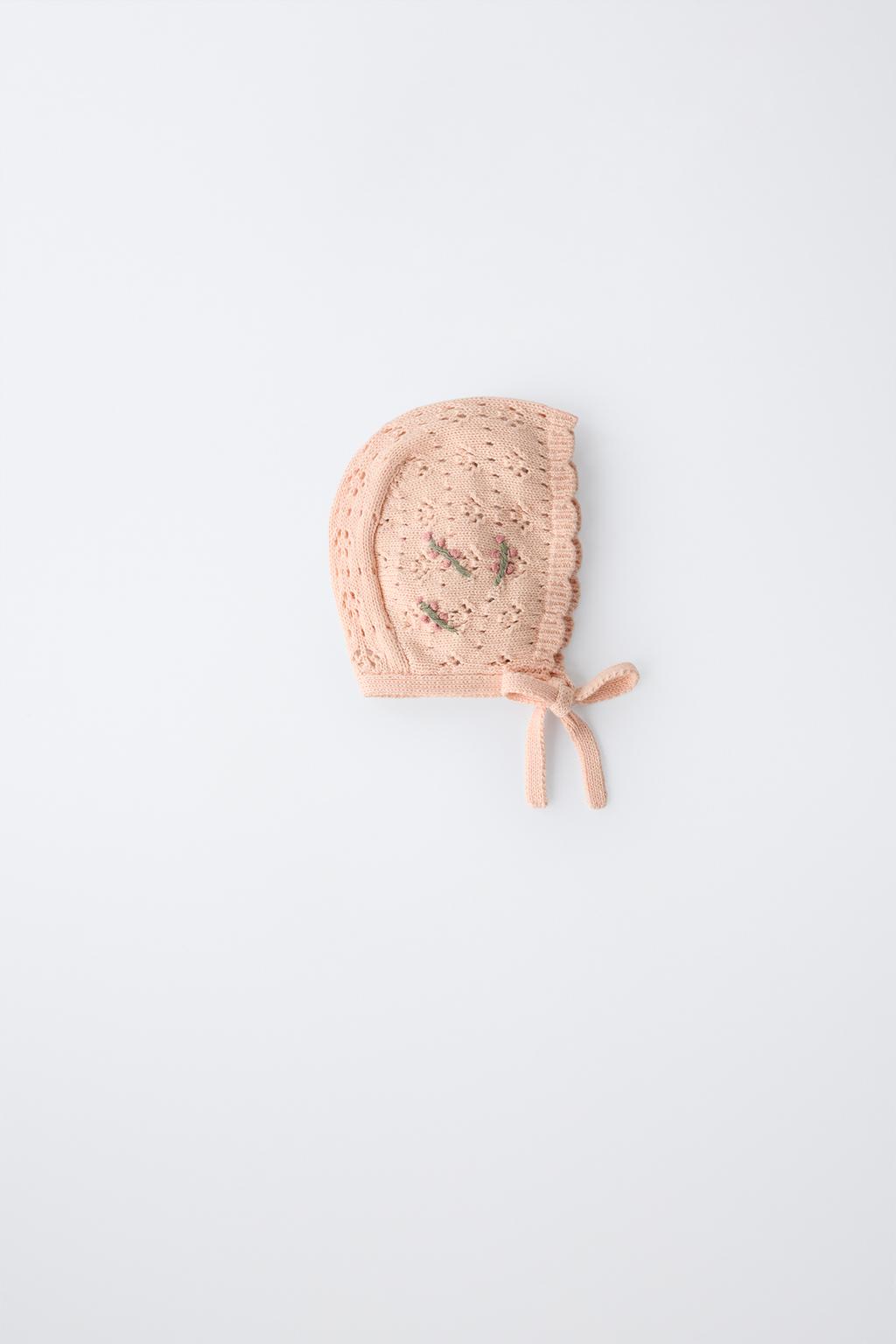 АЖУРНЫЙ ЧЕПЧИК С ЦВЕТОЧНОЙ ВЫШИВКОЙ