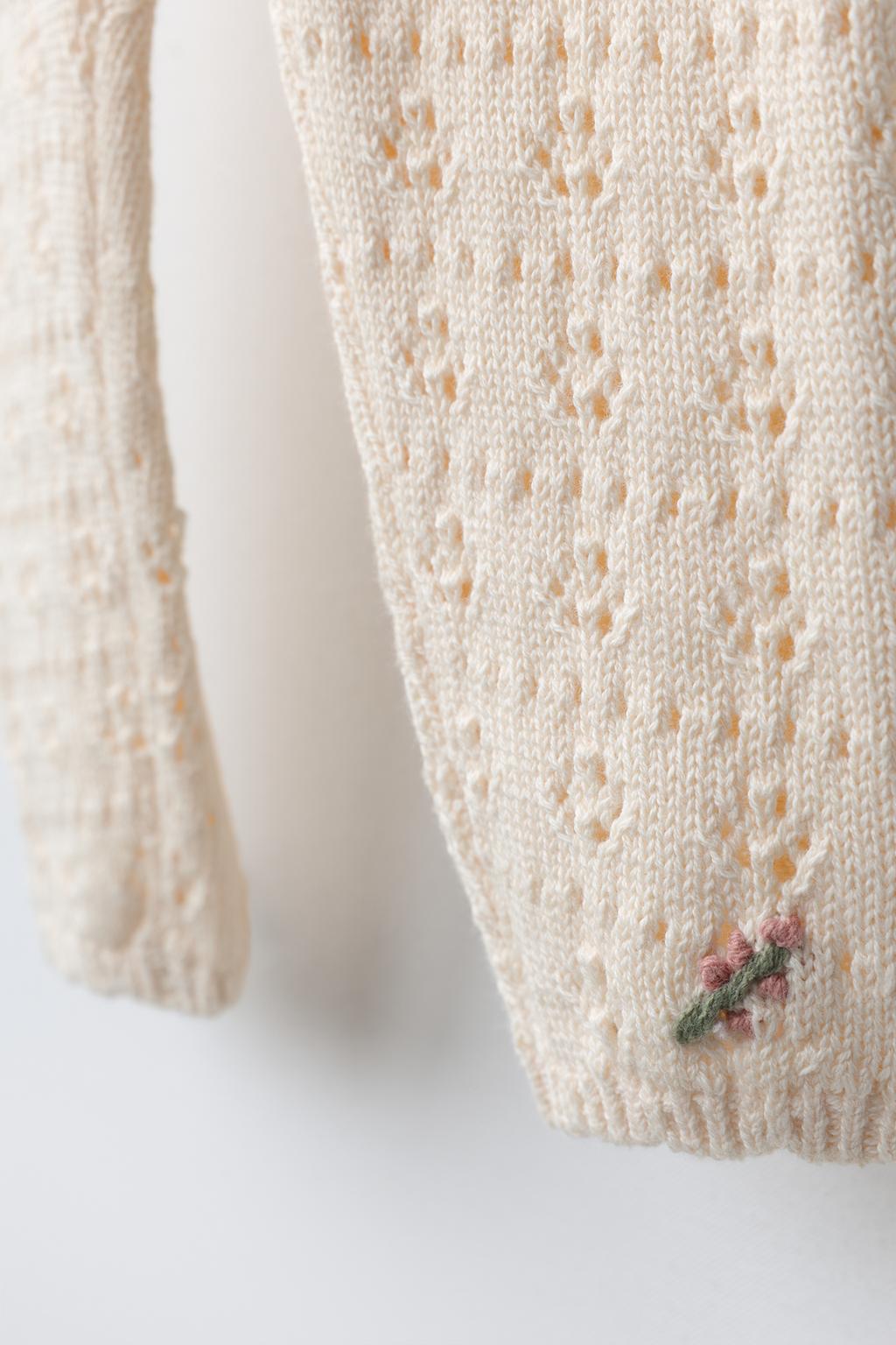 ВЯЗАНЫЕ БРЮКИ С ВЫШИВКОЙ ЦВЕТОВ