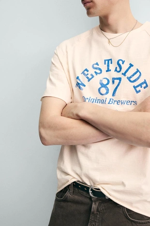 Футболка Relaxed Fit с надписью и эффектом потертости- Заказать в России