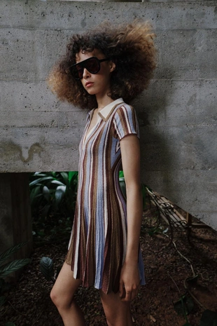 Полосатое платье с воротником поло- Заказать в России