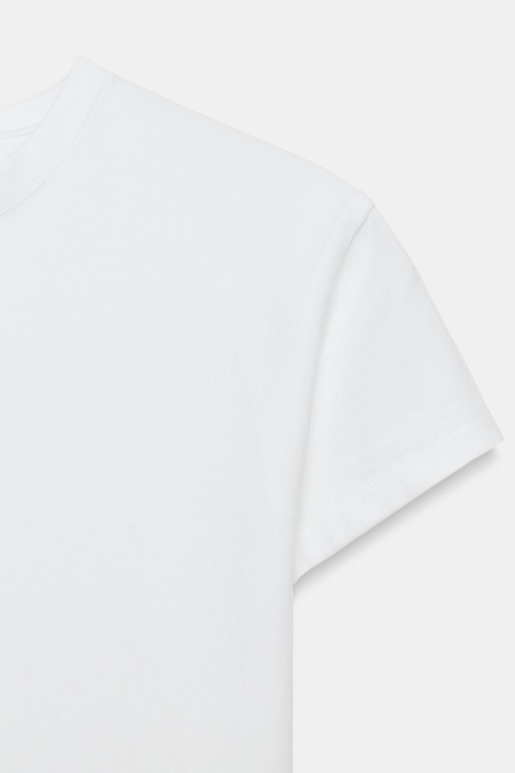 ПРИТАЛЕННАЯ ФУТБОЛКА С КОРОТКИМИ РУКАВАМИ