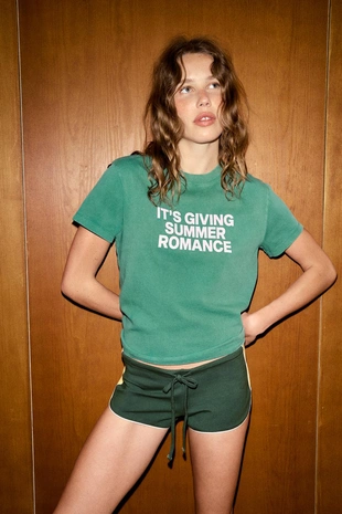 Футболка с надписью и эффектом потертости- Заказать в России