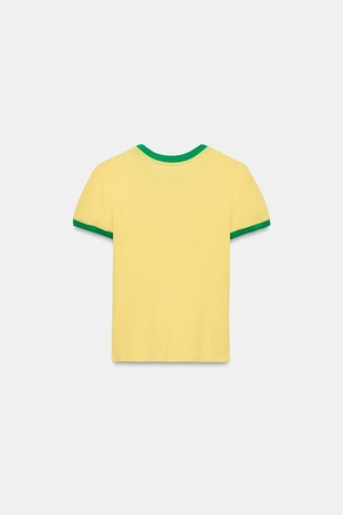 Футболка с контрастными полосами и надписью- Заказать в России