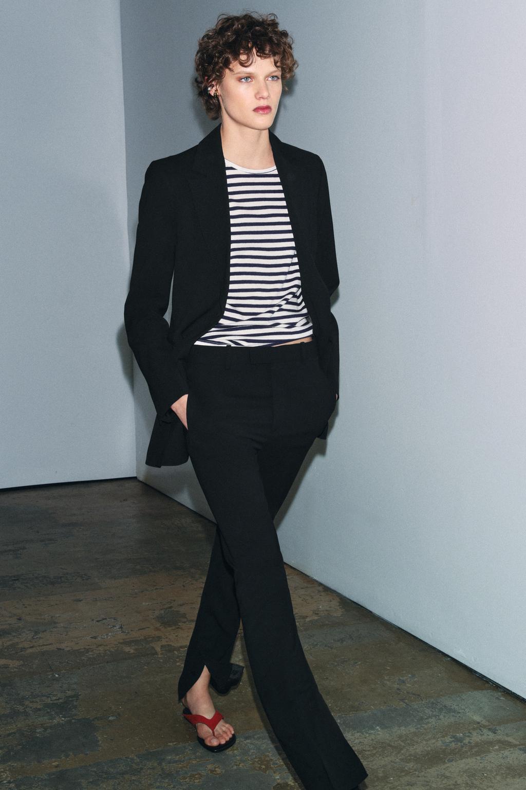 ФУТБОЛКА В ПОЛОСКУ С КОРОТКИМИ РУКАВАМИ