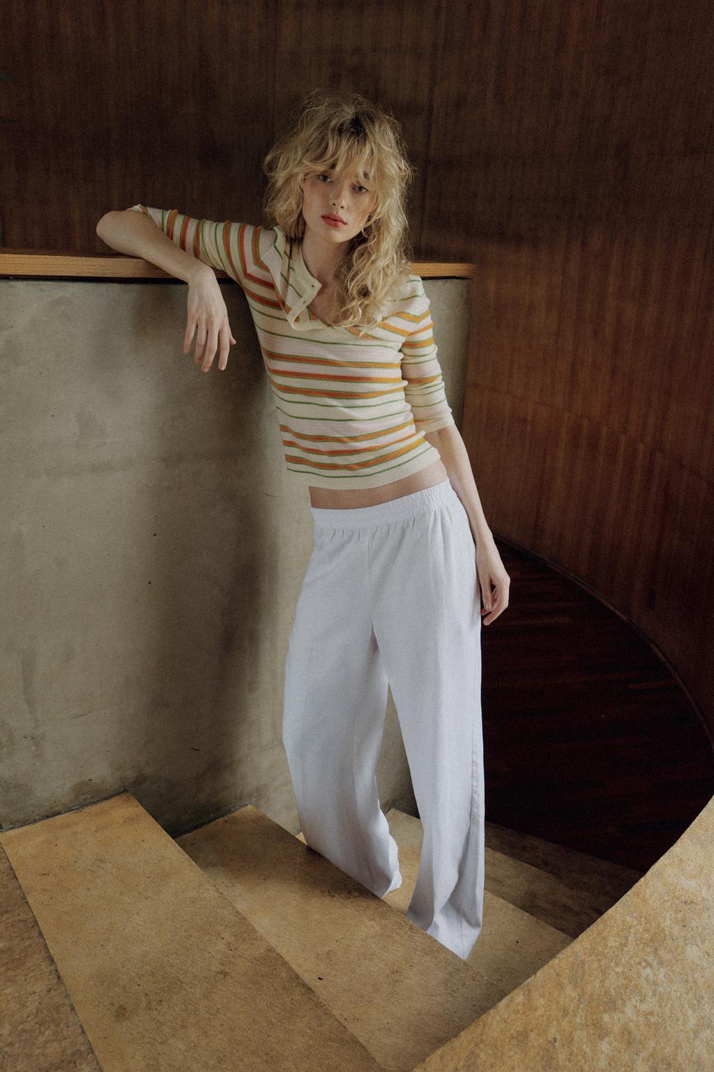 ДЖЕМПЕР ВЯЗАНЫЙ НА ПУГОВИЦАХ