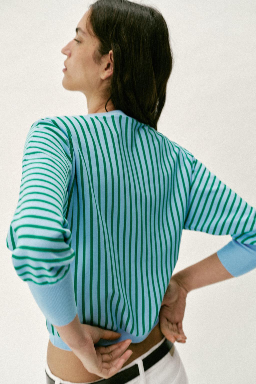 ТРИКОТАЖНАЯ ТОЛСТОВКА В ПОЛОСКУ