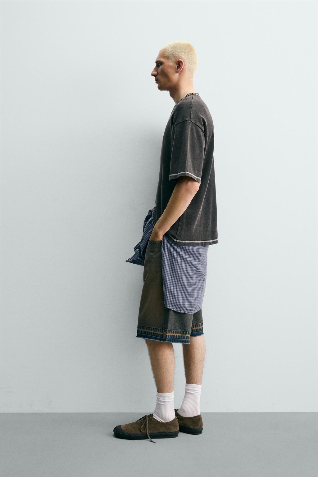 ФУТБОЛКА С КОНТРАСТНЫМ ПРИНТОМ