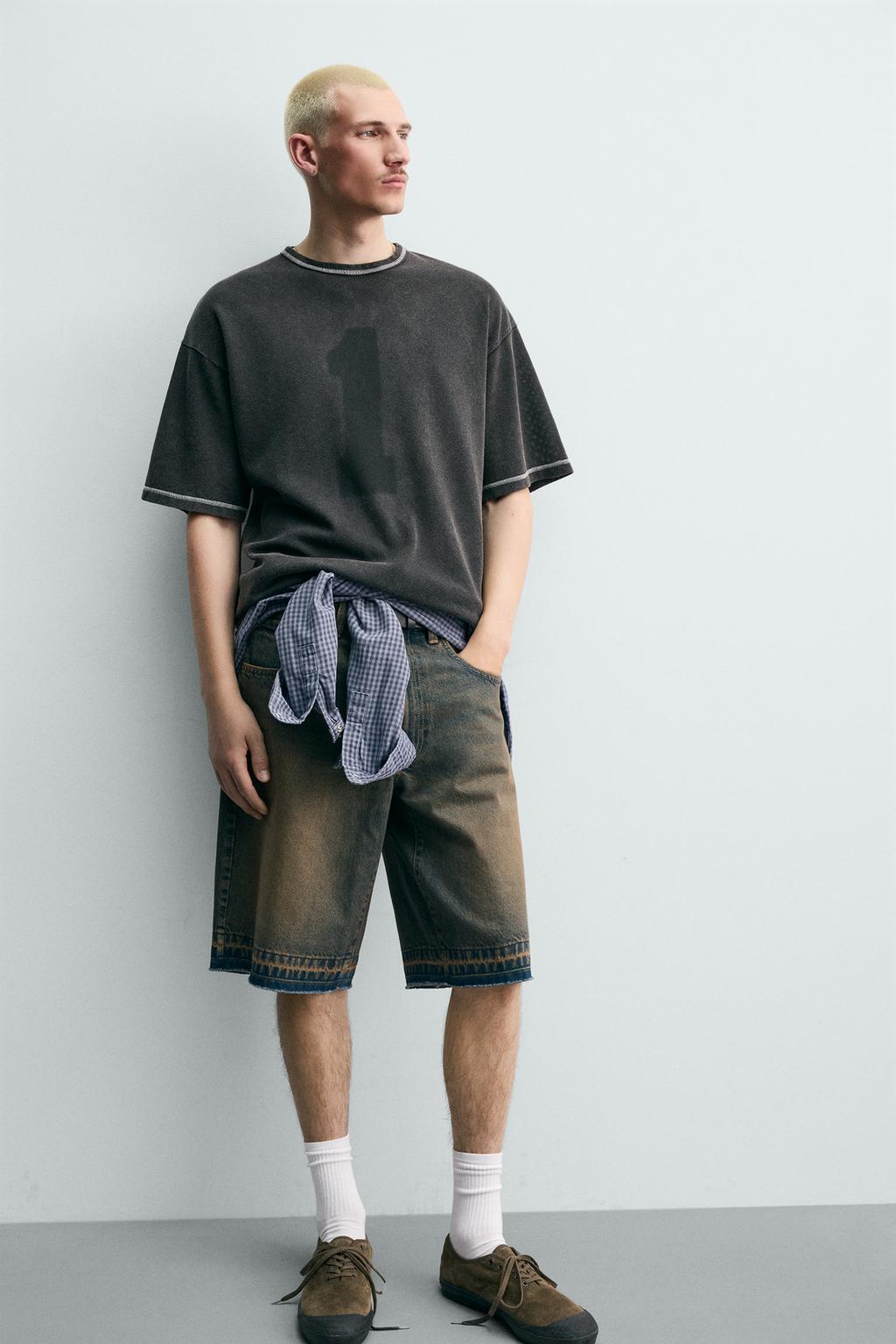 ФУТБОЛКА С КОНТРАСТНЫМ ПРИНТОМ