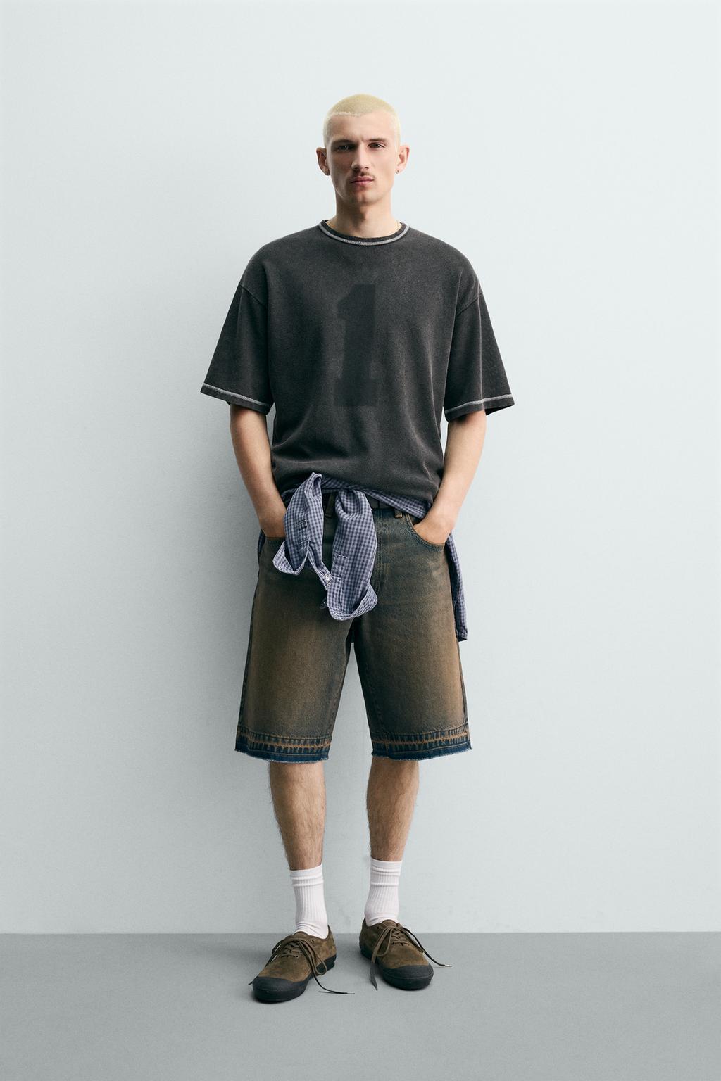 ФУТБОЛКА С КОНТРАСТНЫМ ПРИНТОМ