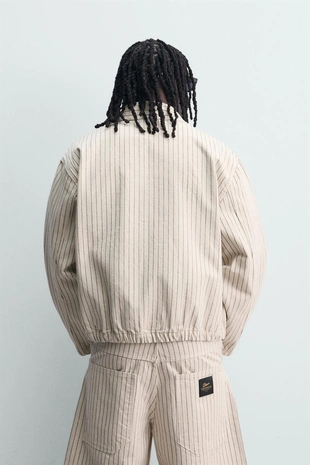 Укороченная куртка в полоску с навесными петлями- Заказать в России