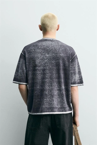 Футболка с эффектом потертости- Заказать в России