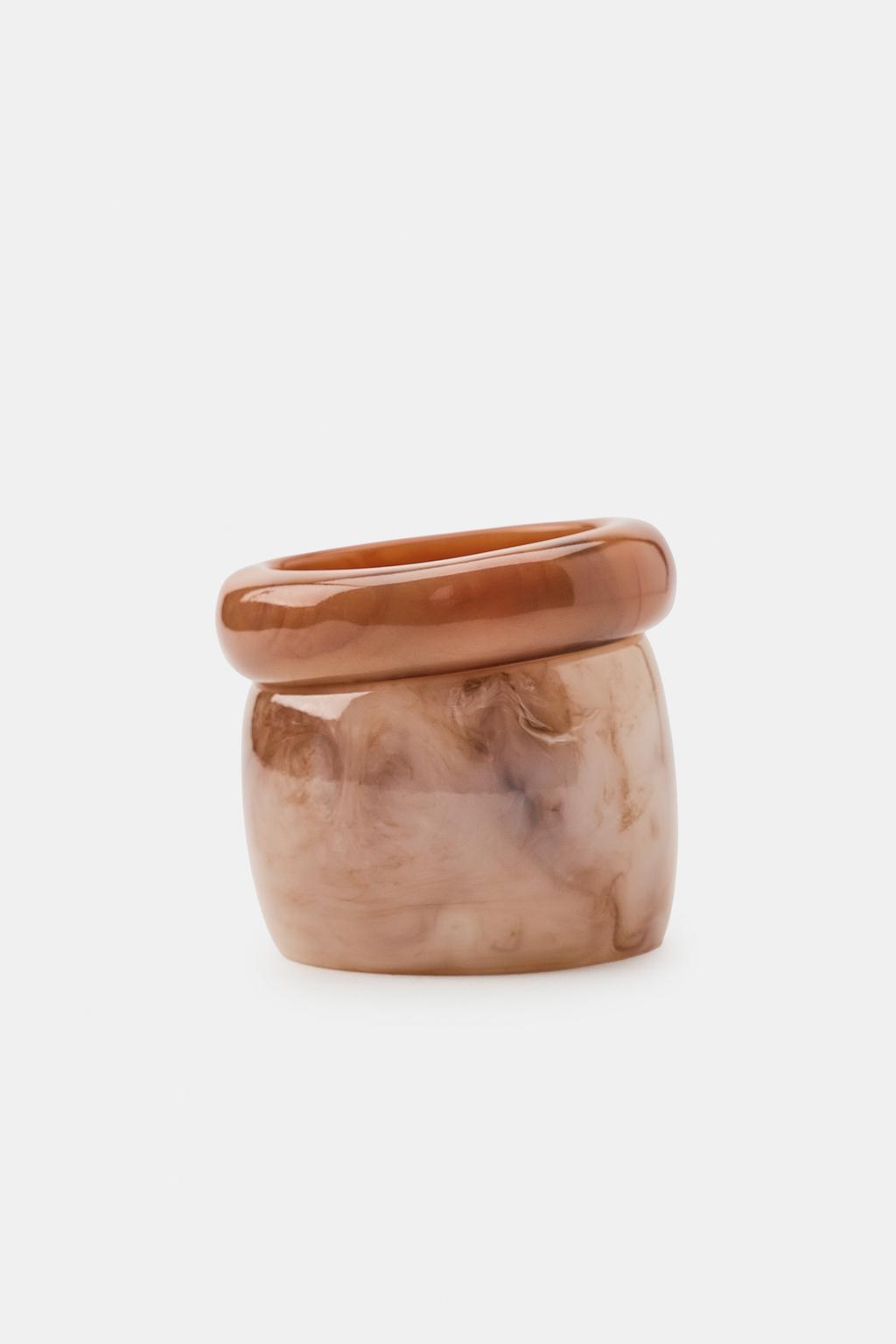 НАБОР ИЗ ДВУХ ЖЕСТКИХ БРАСЛЕТОВ ИЗ СМОЛЫ