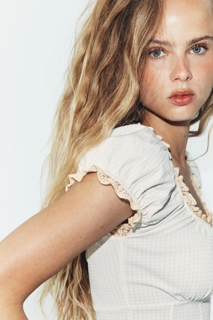 Топ в клетку виши с кружевом- Заказать в России