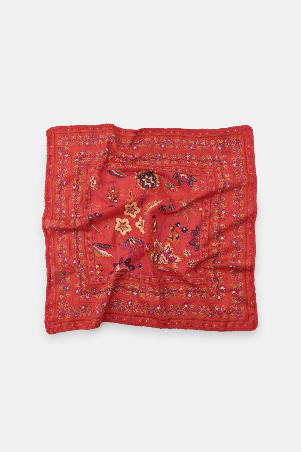 ПЛАТОК С ВЫШИВКОЙ И БИСЕРОМ