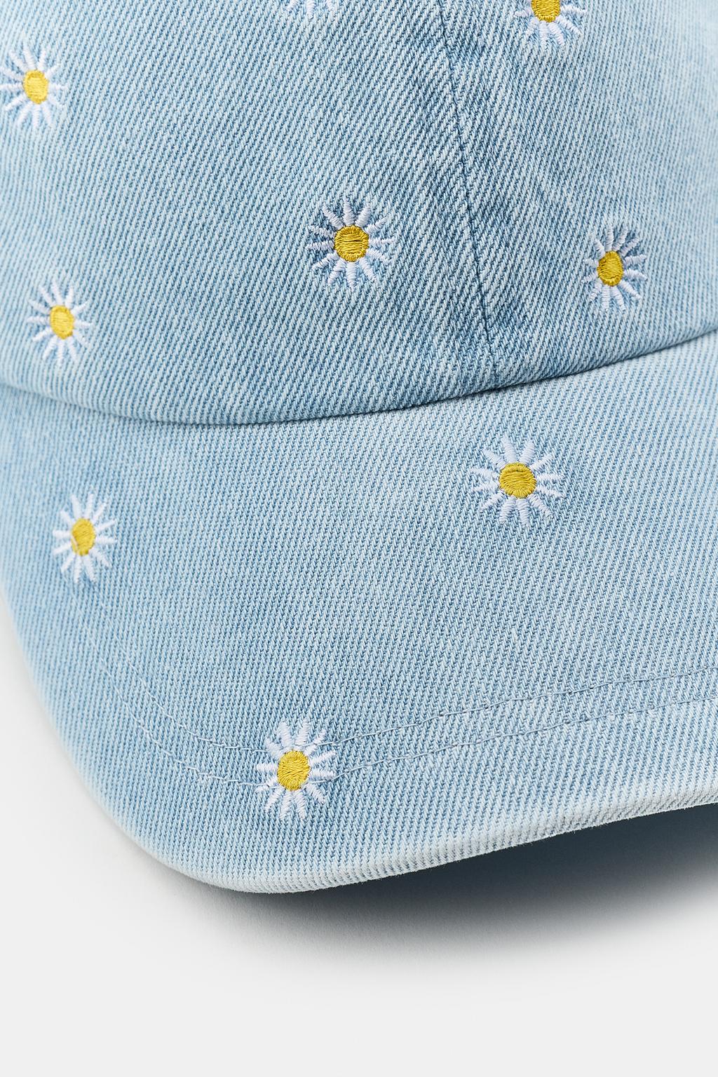 ДЖИНСОВАЯ КЕПКА С ВЫШИВКОЙ МАРГАРИТКИ