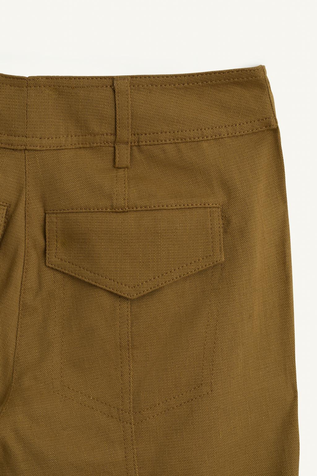 Узкие брюки из льна