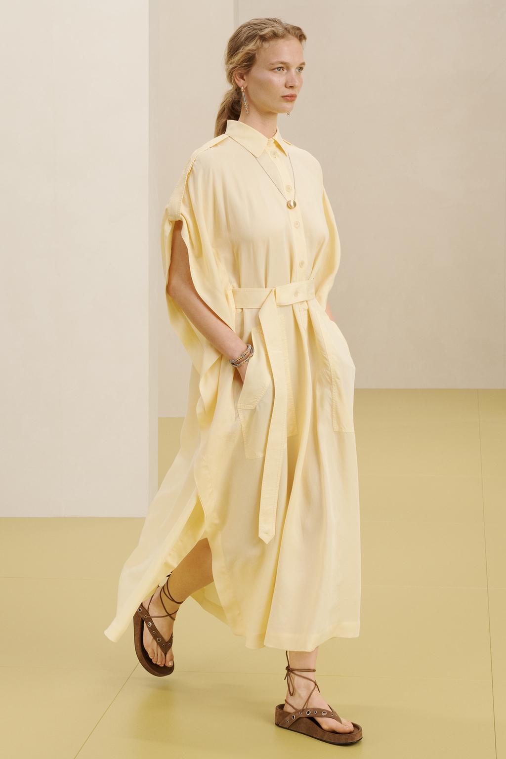 Платье миди с воротником и карманами