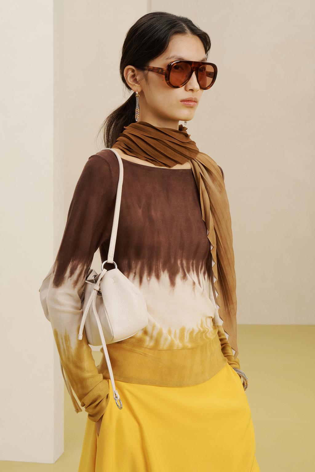 Джемпер с принтом из трикотажа