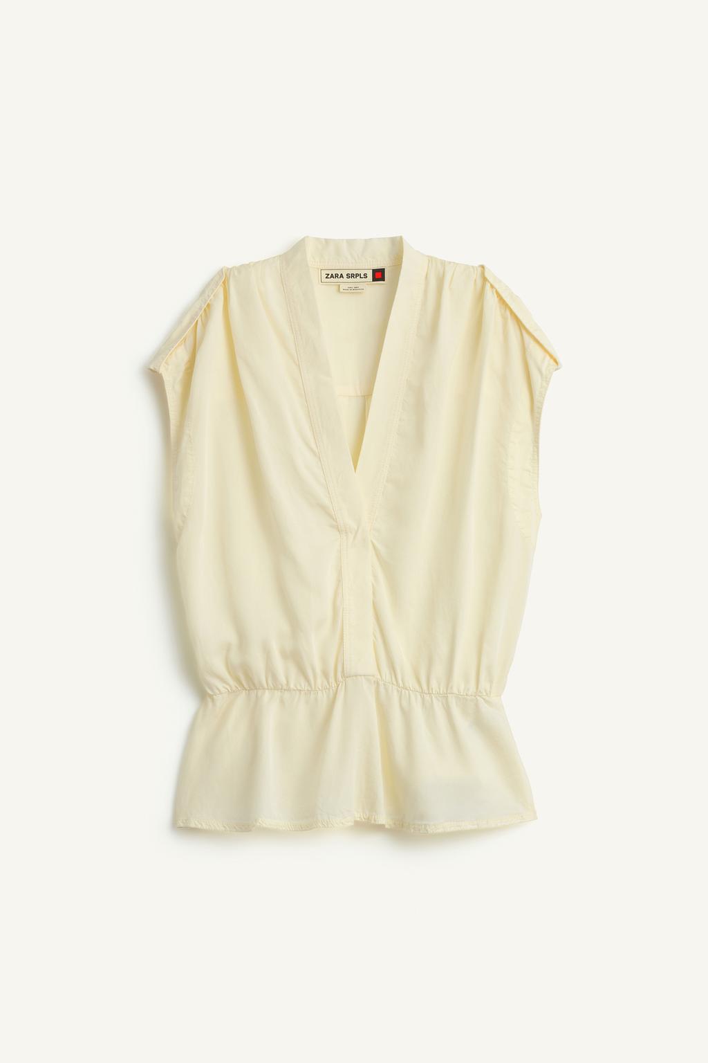 Топ с v-образным вырезом