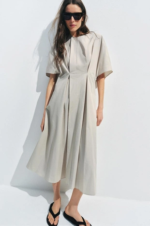 Платье из поплина со складками — коллекция Zara «Zw»- Заказать в России