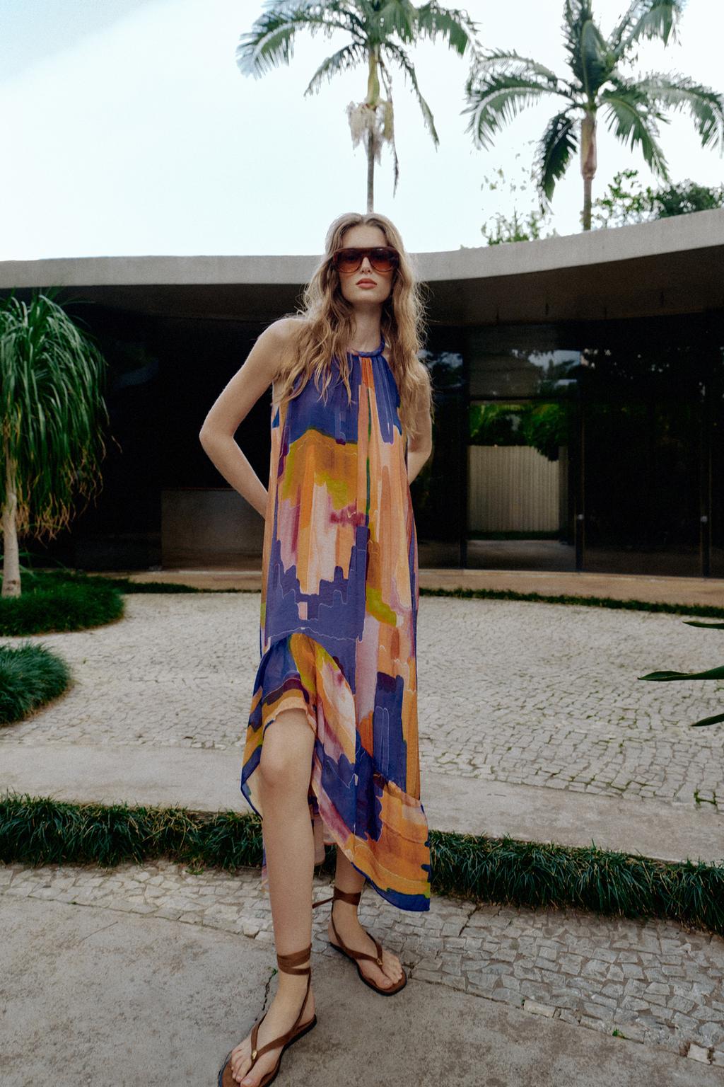 ПЛАТЬЕ С АСИММЕТРИЧНЫМ НИЗОМ И ПРИНТОМ