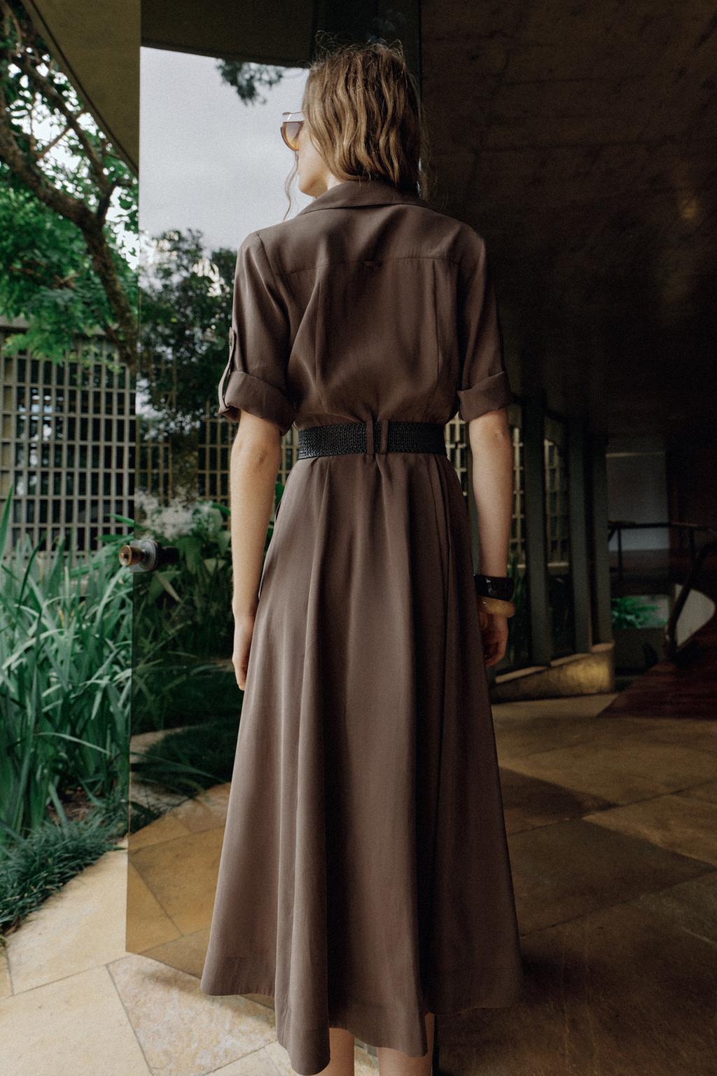 ПЛАТЬЕ-РУБАШКА СВОБОДНОГО КРОЯ С ПОЯСОМ