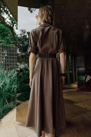 Платье-рубашка свободного кроя с поясом- Заказать в России