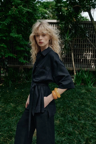 Куртка-сафари из льна с ремнем- Заказать в России