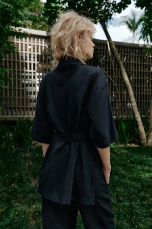 Куртка-сафари из льна с ремнем- Заказать в России