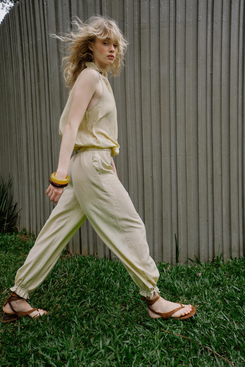 БРЮКИ-БАГГИ С ЭЛАСТИЧНЫМ ПОЯСОМ