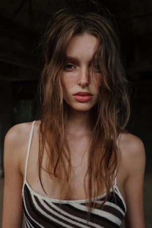 Платье миди из ткани с полосками- Заказать в России