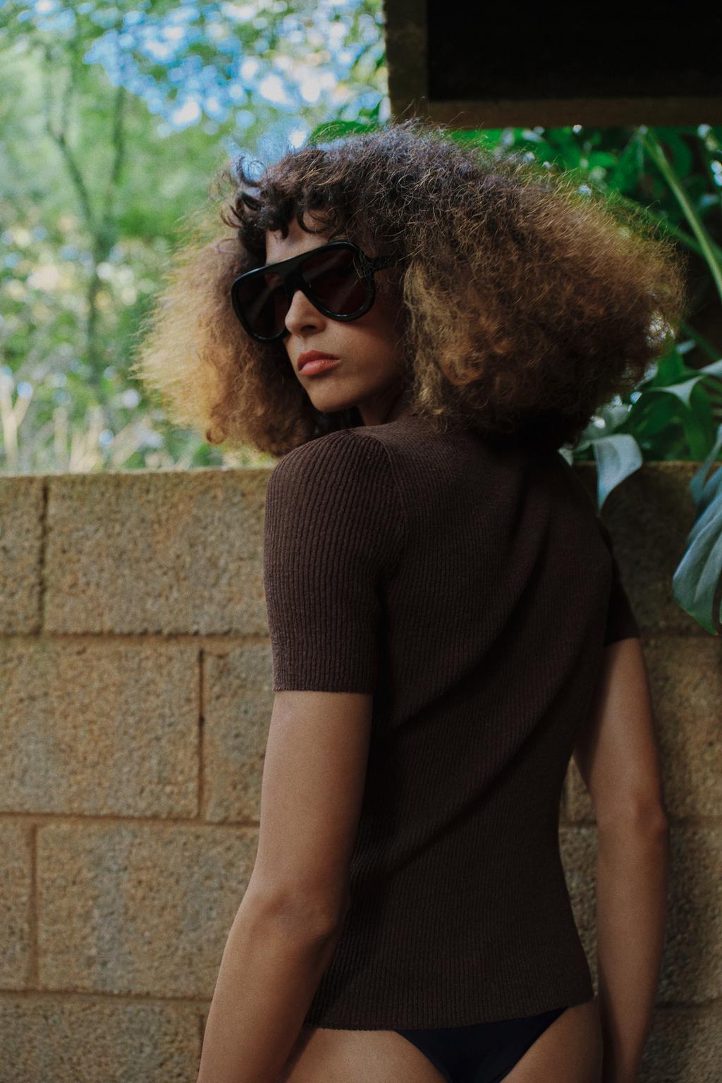 ПОЛО В СЕЛЬСКОМ СТИЛЕ С КОРОТКИМИ РУКАВАМИ