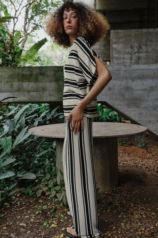 Топ в стиле рустик с рукавами-крылышками- Заказать в России