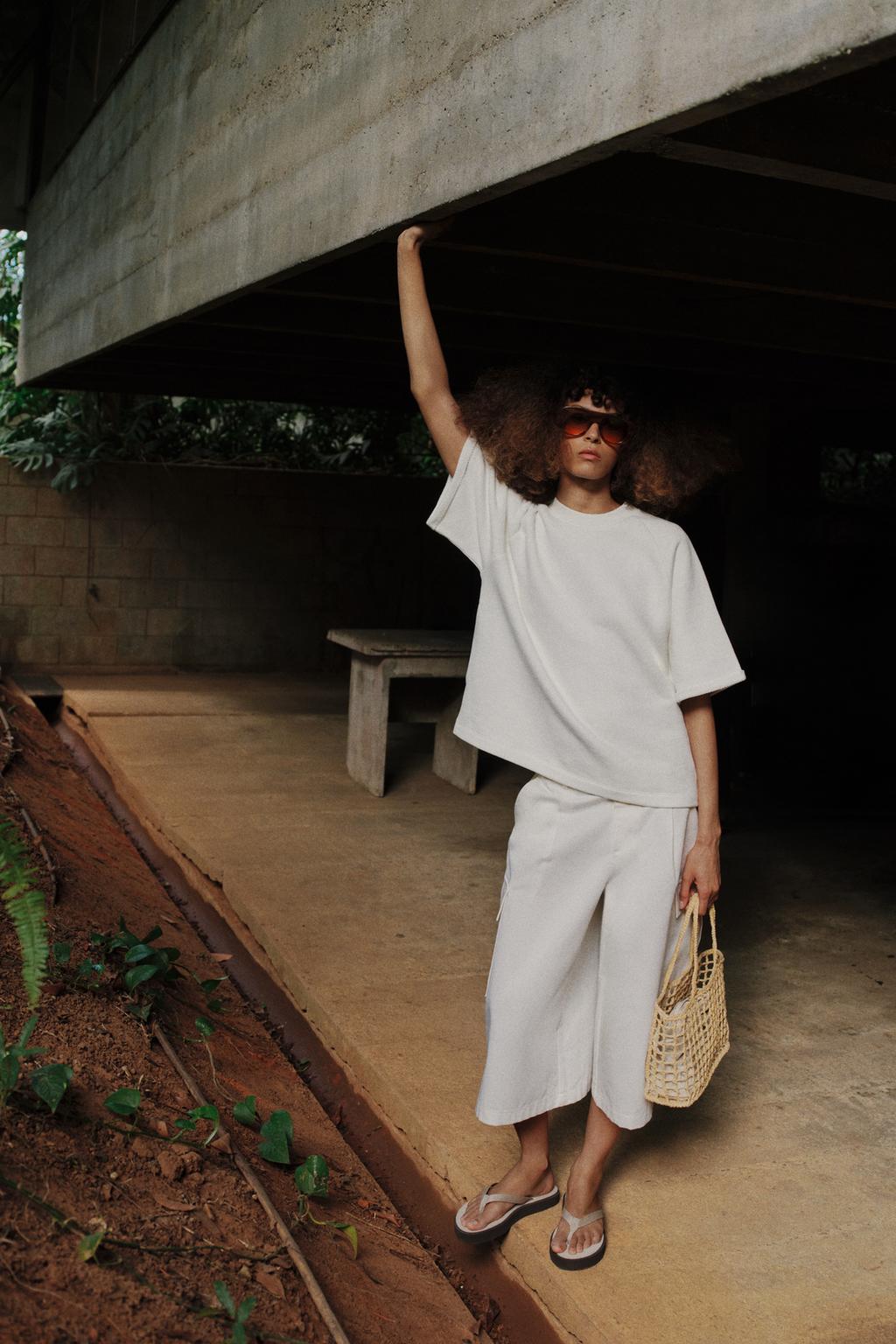 ТОЛСТОВКА С КОРОТКИМИ РУКАВАМИ