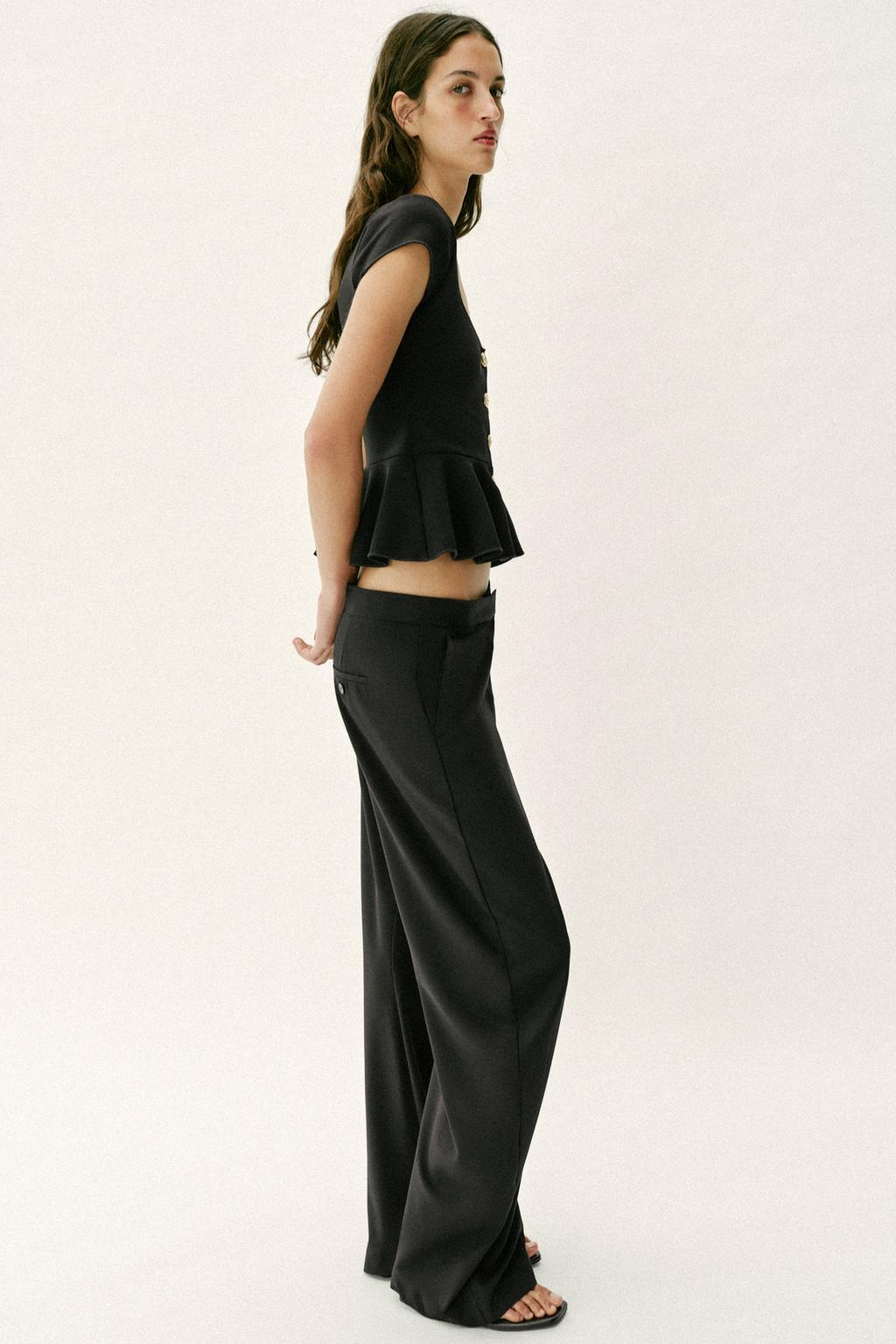 ТОП С БАСКОЙ И ПУГОВИЦАМИ