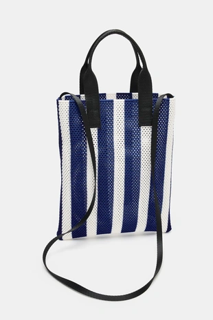 Маленькая сумка-шопер с ажурным узором- Заказать в России